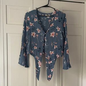 Roxy Floral Button-Up Blouse in Blue and Pink |‎ Size S